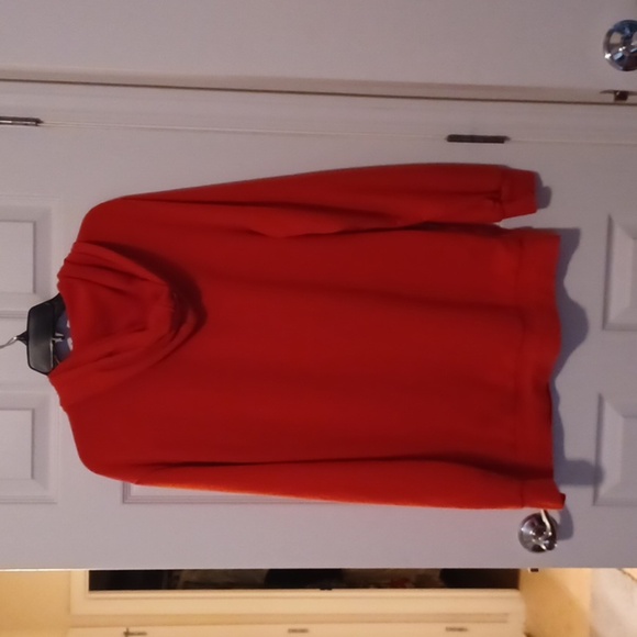 🌺Reebok  Zip Up Sweater with Sporty Design With Hoodie🎉 - Picture 7 of 9